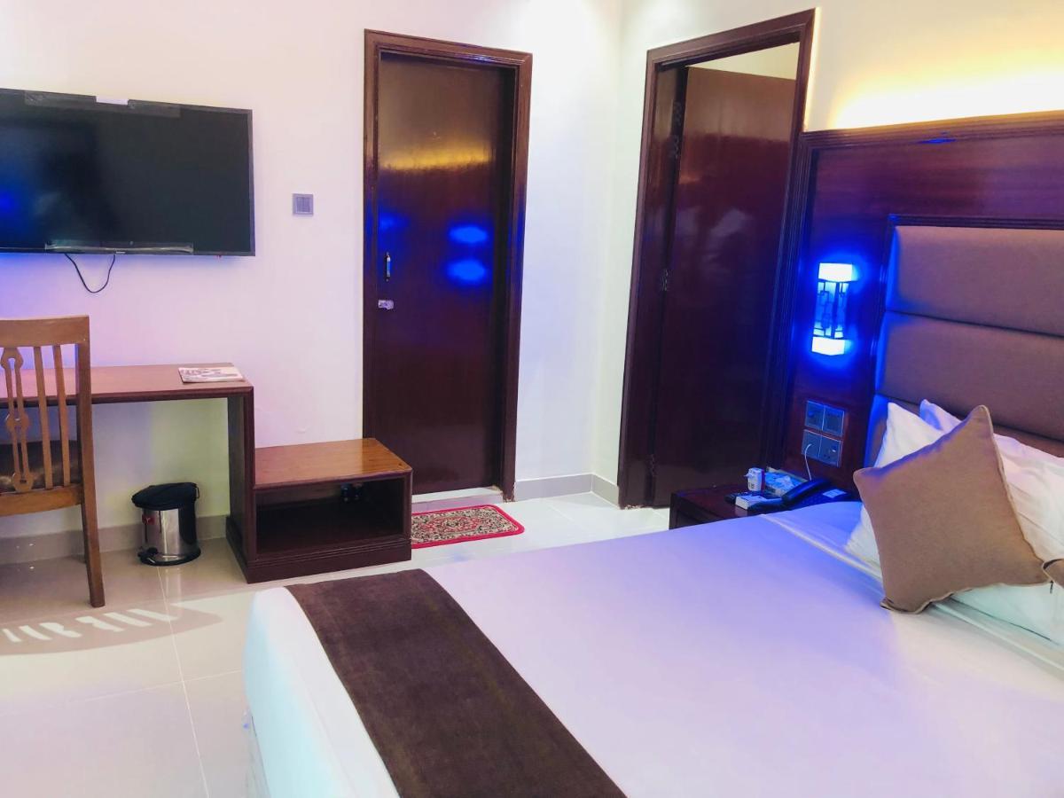 Uni Resort Кокс Базар Екстериор снимка