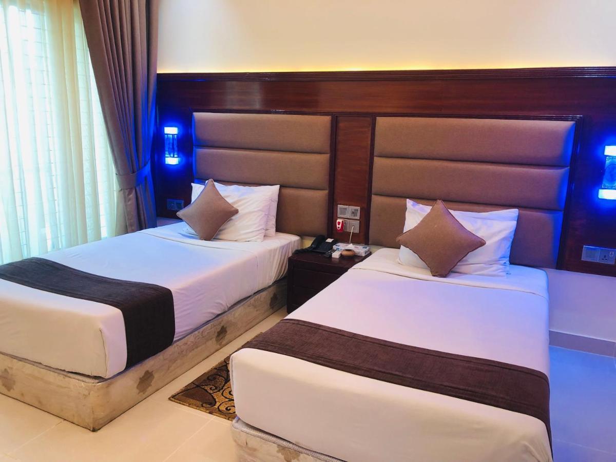 Uni Resort Кокс Базар Екстериор снимка