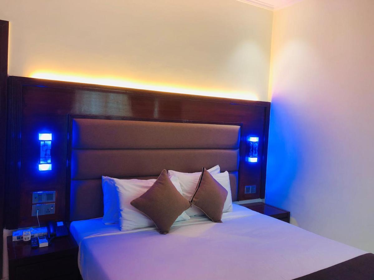 Uni Resort Кокс Базар Екстериор снимка