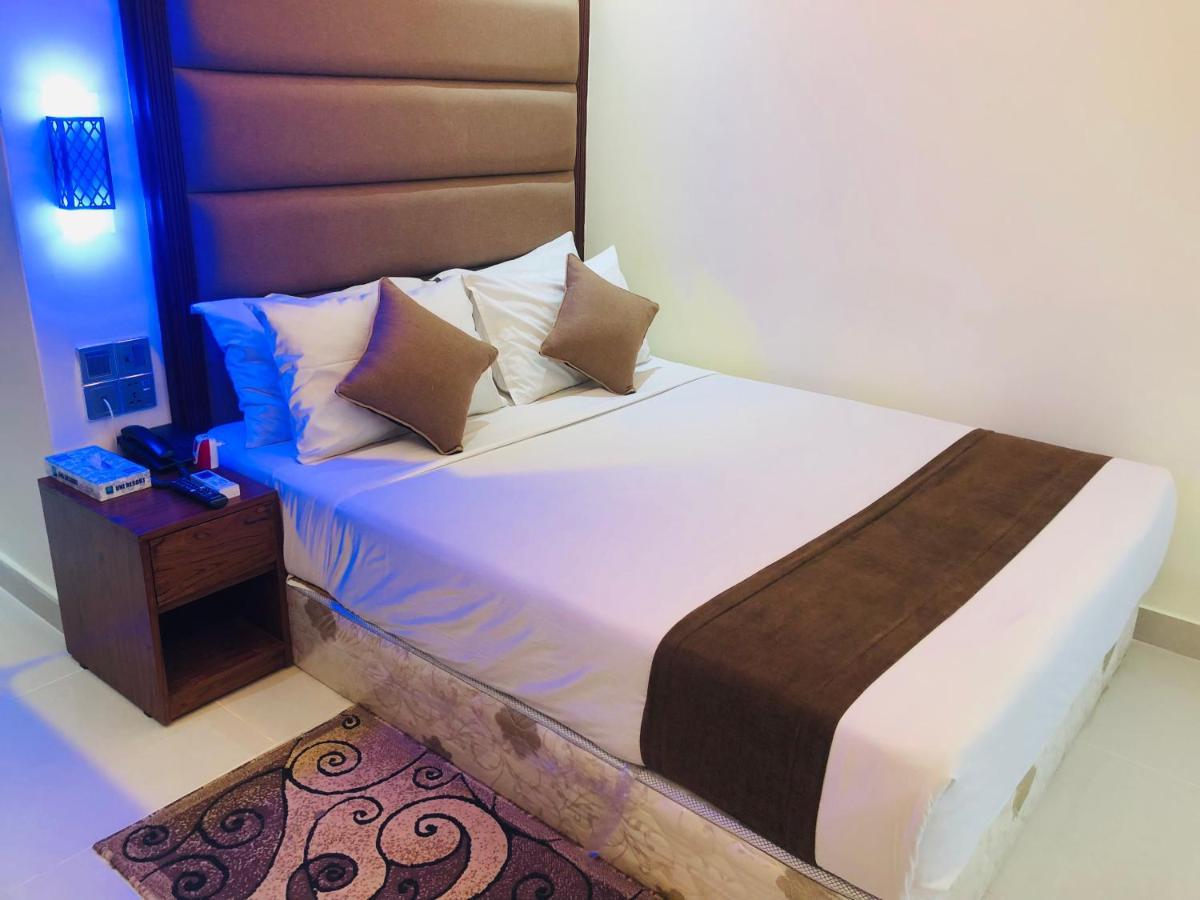 Uni Resort Кокс Базар Екстериор снимка