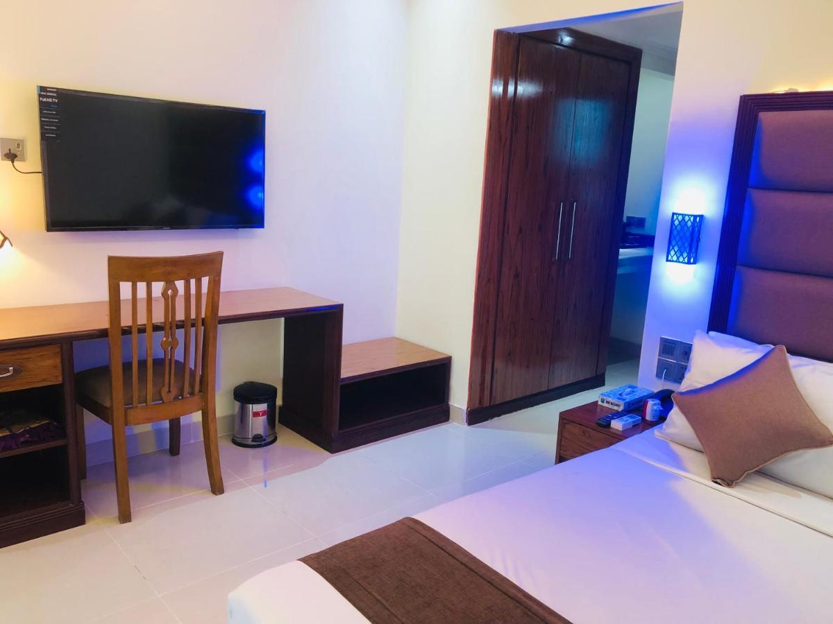 Uni Resort Кокс Базар Екстериор снимка