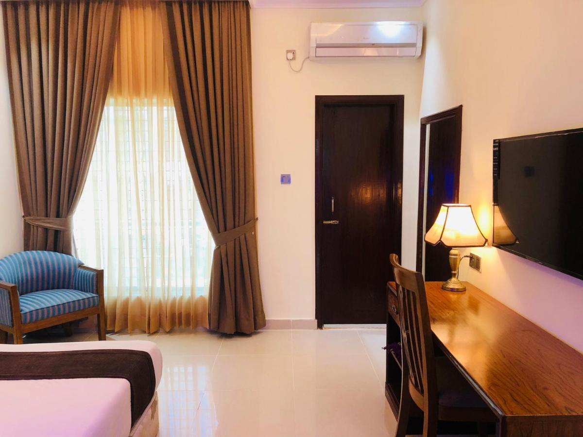 Uni Resort Кокс Базар Екстериор снимка