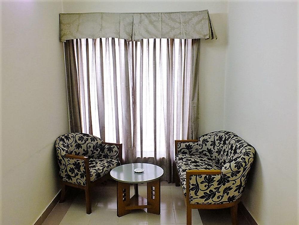 Uni Resort Кокс Базар Екстериор снимка