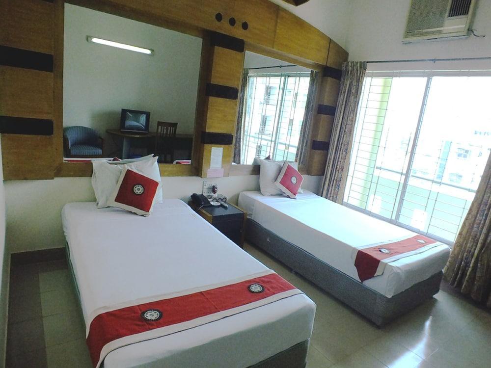 Uni Resort Кокс Базар Екстериор снимка