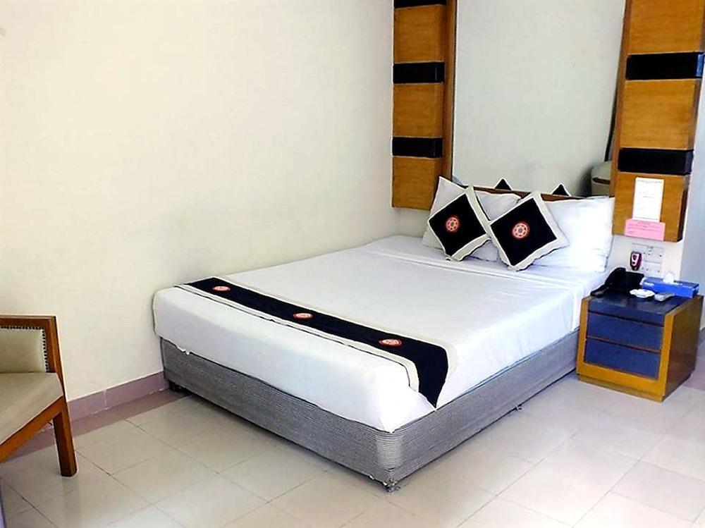 Uni Resort Кокс Базар Екстериор снимка